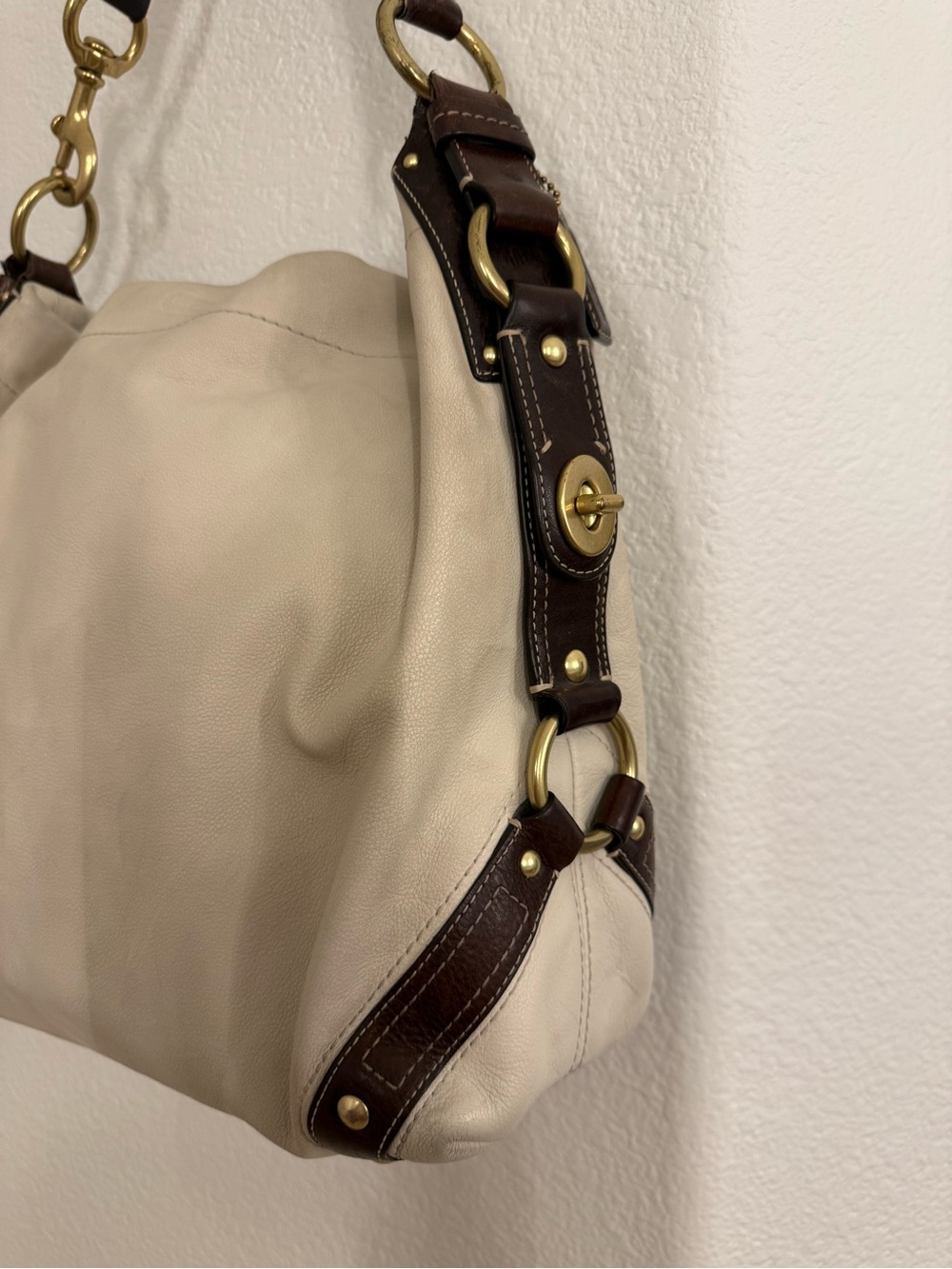 Coach Vintage Carly Ivory Leather Hobo Bag Y2K Brass Hardware Authentic - Picture 7 of 14
